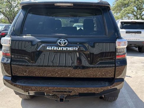 Used 2024 Toyota 4Runner SR5 Premium image 9