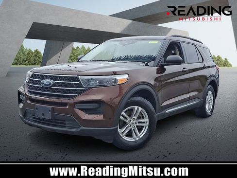 Used 2020 Ford Explorer XLT w/ Comfort Package AWD/4WD image 1
