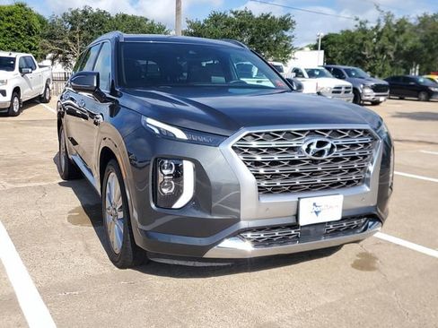 Used 2020 Hyundai Palisade Limited FWD image 2