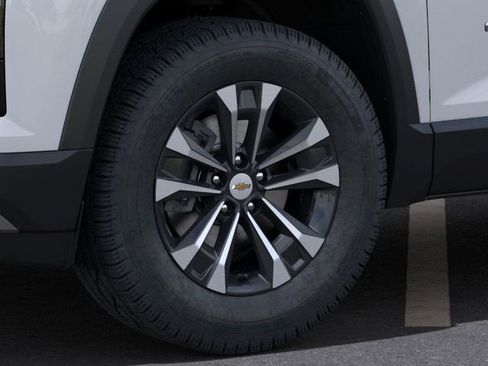 New 2025 Chevrolet Equinox LT w/ Convenience Package II image 9