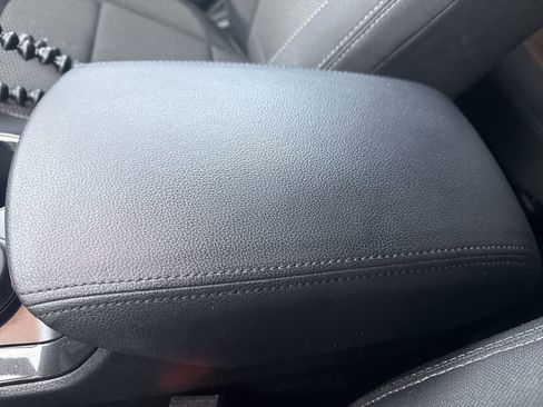 Used 2019 Ford Explorer XLT AWD/4WD image 36