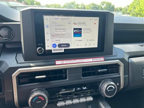 New 2026 Toyota Tacoma SR AWD/4WD image 18