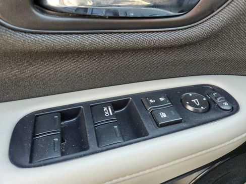 Used 2022 Honda HR-V LX image 35