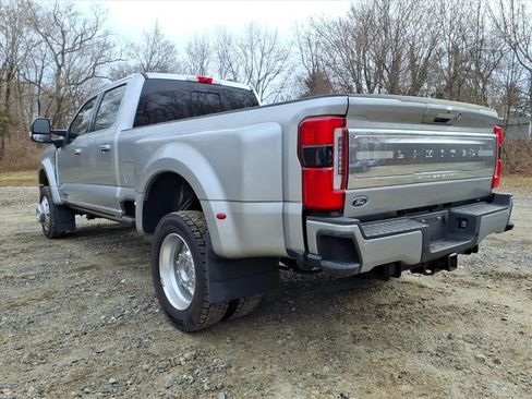 Used 2024 Ford F450 Limited w/ FX4 Off-Road Package image 4