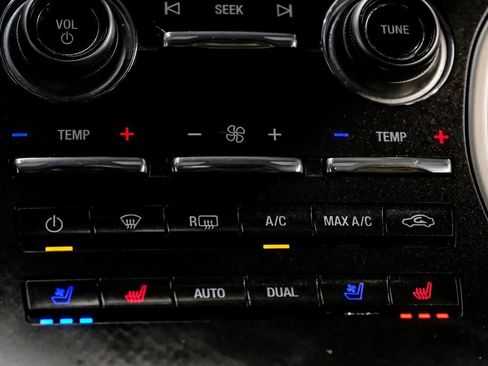 Used 2019 Lincoln Nautilus Reserve image 38