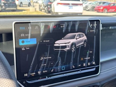 New 2026 Volkswagen Tiguan SE R-Line AWD/4WD image 16