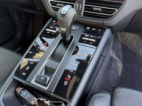 Used 2023 Porsche Macan GTS image 25