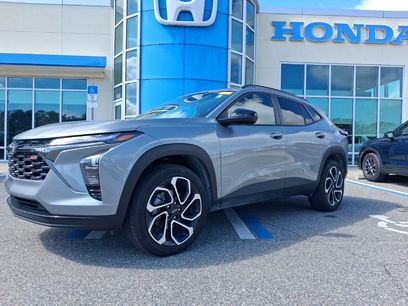 Used 2025 Chevrolet Trax RS w/ Driver Confidence Package