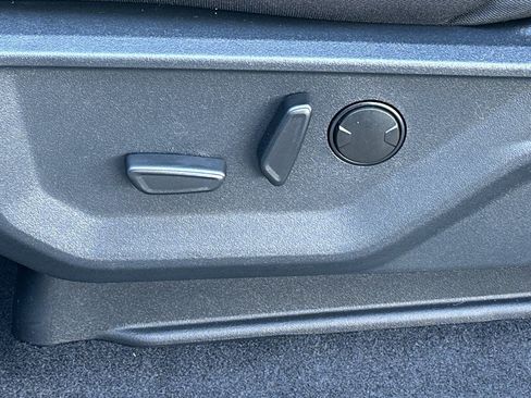 New 2025 Ford F150 XLT w/ Equipment Group 302A MID image 31