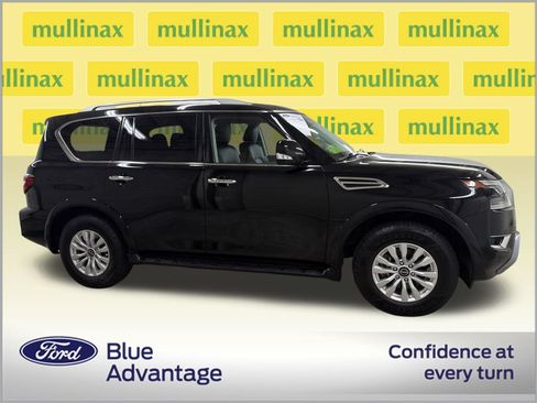 Used 2024 Nissan Armada SV RWD image 2