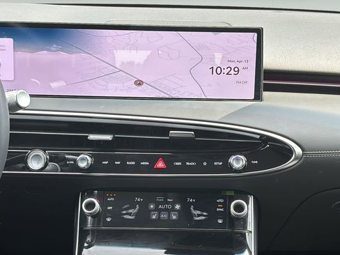 Certified 2026 Genesis GV70 2.5T AWD/4WD image 19