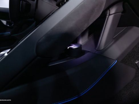 Used 2021 Lamborghini Huracan EVO image 41