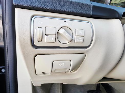 Used 2015 Volvo S60 T5 Premier w/ Convenience Package image 30