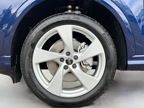 New 2025 Audi Q5 Premium Plus image 40