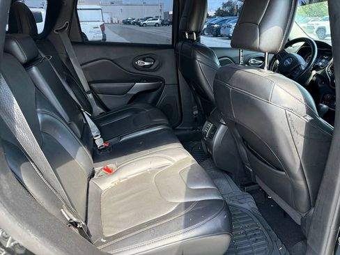 Used 2021 Jeep Cherokee Latitude Lux AWD/4WD image 12