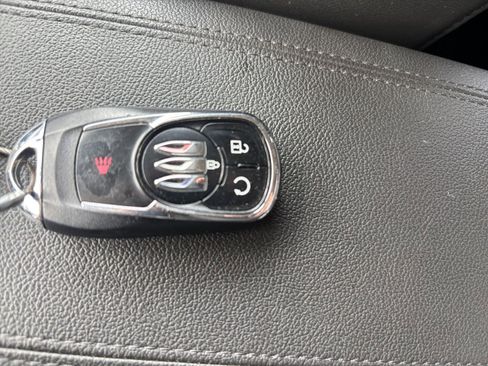 Used 2025 Buick Encore GX Preferred FWD image 23