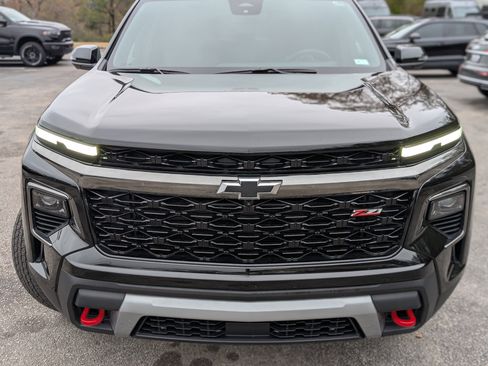 Used 2025 Chevrolet Traverse Z71 w/ Driver Confidence Package image 12