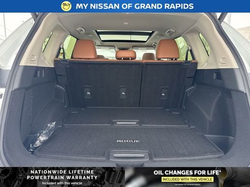 New 2026 Nissan Rogue Platinum w/ Platinum Premium Package image 18