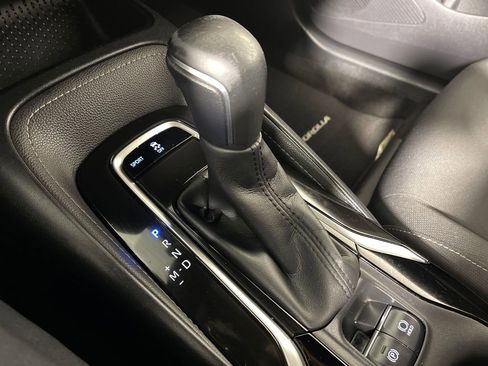 Used 2019 Toyota Corolla Hatchback image 22