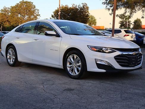 Used 2024 Chevrolet Malibu LT image 2