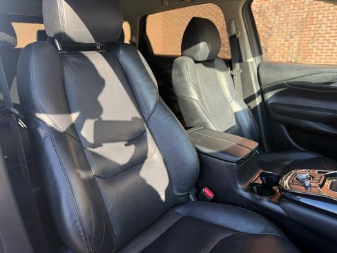 Used 2018 MAZDA CX-9 Touring image 36