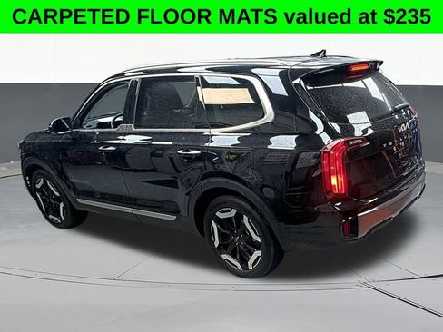 Used 2025 Kia Telluride S FWD image 4