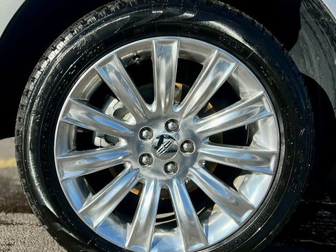 Used 2014 Lincoln MKX AWD w/ Equipment Group 102A image 27