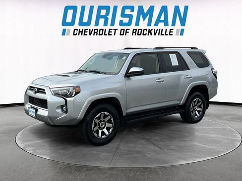 Used 2024 Toyota 4Runner TRD Off-Road AWD/4WD image 2