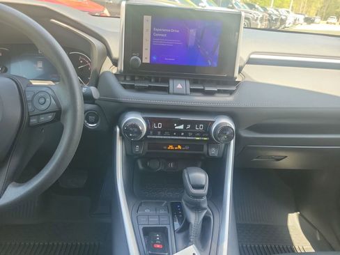 Used 2024 Toyota RAV4 XLE w/ Convenience Package image 21