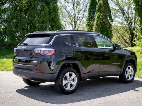 Used 2018 Jeep Compass Latitude image 5