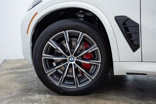 Certified 2026 BMW X5 xDrive40i AWD/4WD image 29