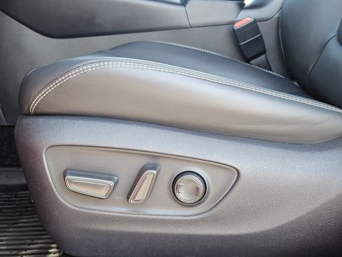 Used 2024 Toyota RAV4 XLE Premium image 23