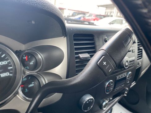 Used 2010 GMC Sierra 2500 SLE w/ SLE Preferred Package image 14