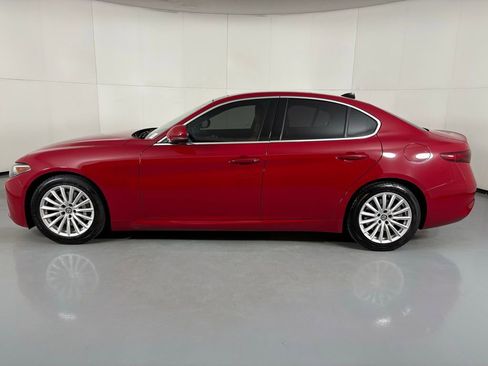 Used 2021 Alfa Romeo Giulia Sprint w/ Sun & Sound Package image 6