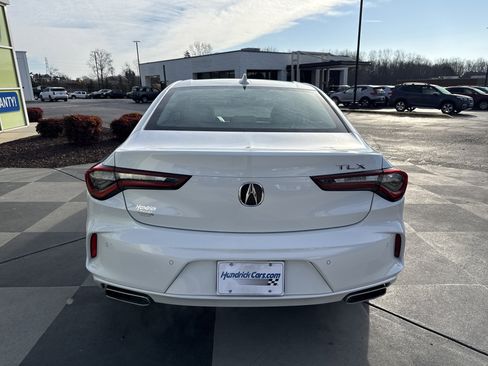Used 2023 Acura TLX w/ Technology Package image 9
