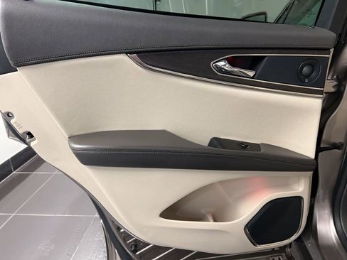 Used 2020 Lincoln Nautilus Reserve w/ Equipment Group 201A AWD/4WD image 29