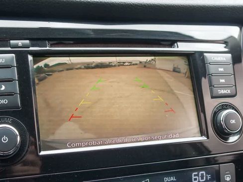 Used 2018 Nissan Rogue SV FWD image 23