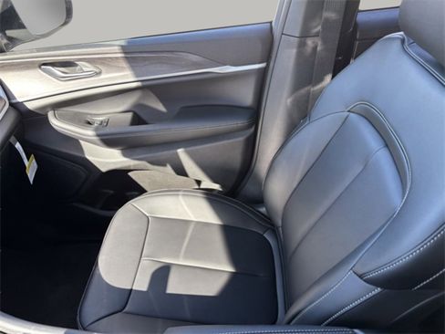 New 2025 Jeep Grand Cherokee L Limited image 22