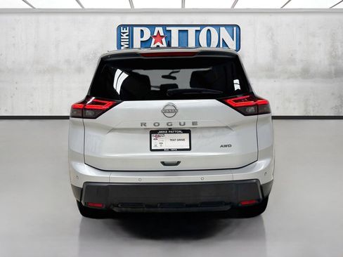 Used 2024 Nissan Rogue S AWD/4WD image 6