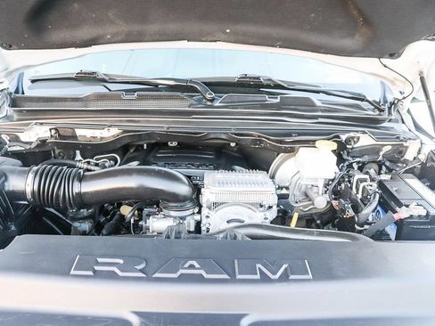 Used 2024 RAM 1500 Big Horn AWD/4WD image 30