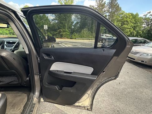 Used 2011 Chevrolet Equinox LTZ FWD image 10