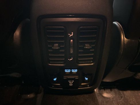 Used 2022 Dodge Durango GT image 24