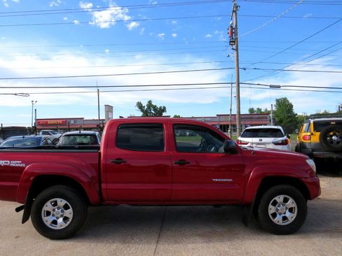 Used 2015 Toyota Tacoma 4x4 Double Cab image 4
