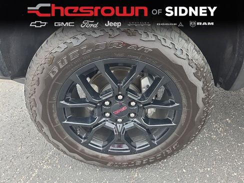 Used 2025 GMC Canyon Denali w/ LPO, Denali Black Edition AWD/4WD image 18