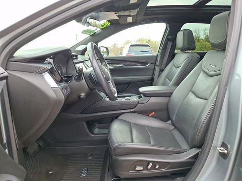 Used 2023 Cadillac XT5 Premium Luxury w/ LPO, Floor Liner Package AWD/4WD image 13