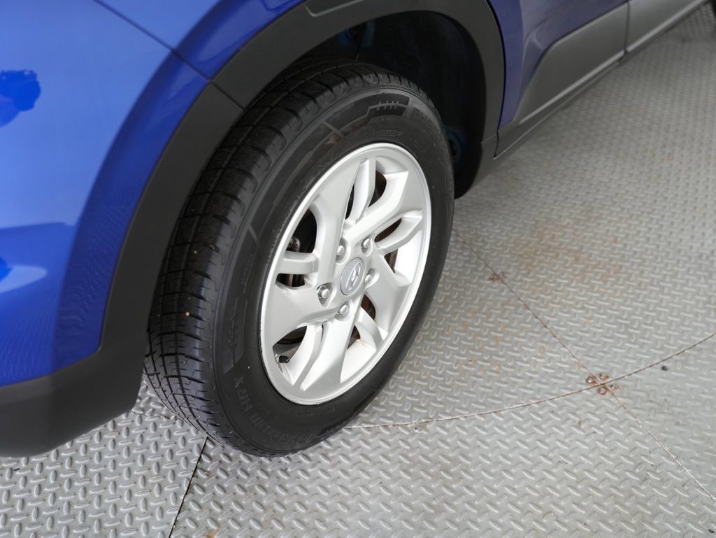 Used 2020 Hyundai Venue SEL FWD image 50