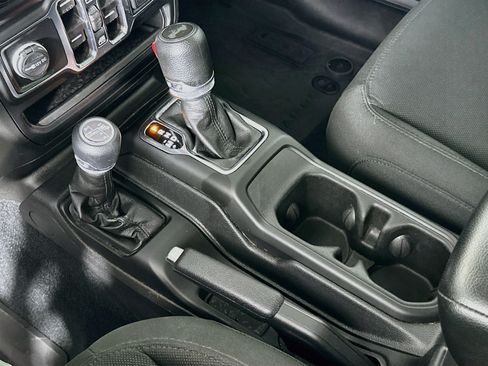 Used 2023 Jeep Wrangler Unlimited w/ Cold Weather Group AWD/4WD image 23
