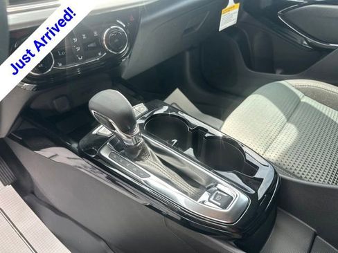 New 2026 Chevrolet Trax LT w/ Midnight Edition FWD image 25