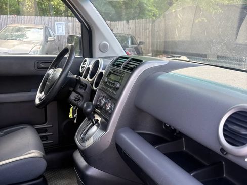 Used 2004 Honda Element EX image 29