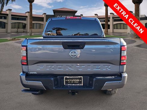 Used 2025 Nissan Frontier SV w/ Tow Package image 7